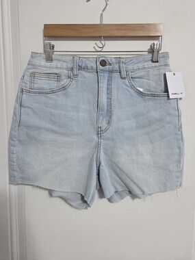 NWT - O'Neill Women's Walker Denim Shorts - Size 29